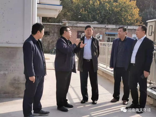 郭志剛副總經(jīng)理介紹整個工藝流程及主要技術(shù)優(yōu)勢